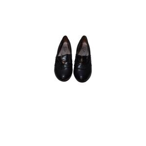 womens life stride slip ons